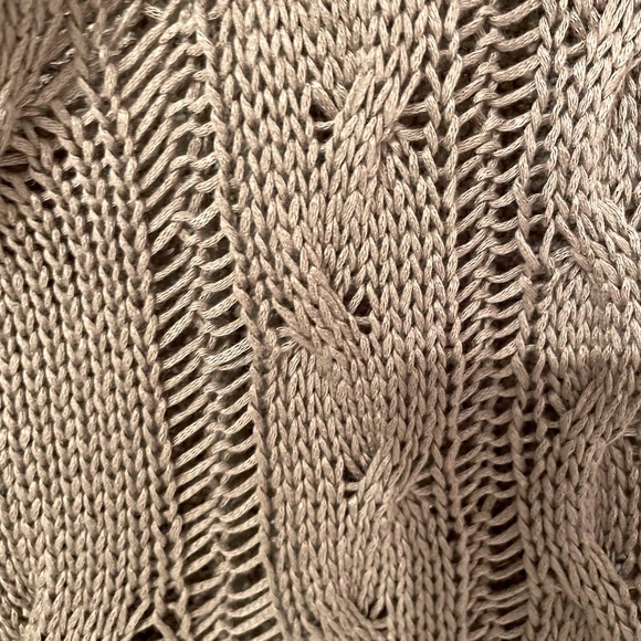 ☘️3/45 RW&CO Sweater Tank - Picture 4 of 4